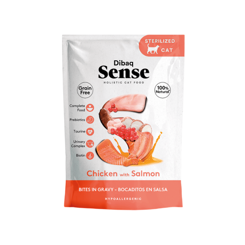 Alimento húmedo natural para gatos adultos, sabor pollo y salmón. Ideal para gatos esterilizados.