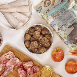 albondigas barf de merluza y conejo para perros